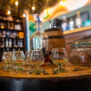 Cata De Ron y Chocolates