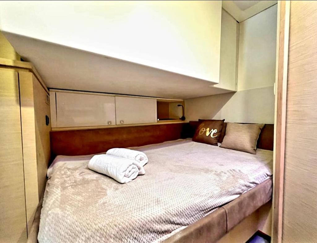 Catamarán de 58 Feet - Imagen 16