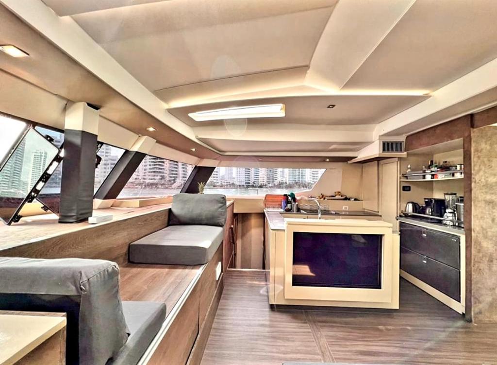 Catamarán de 58 Feet - Imagen 10