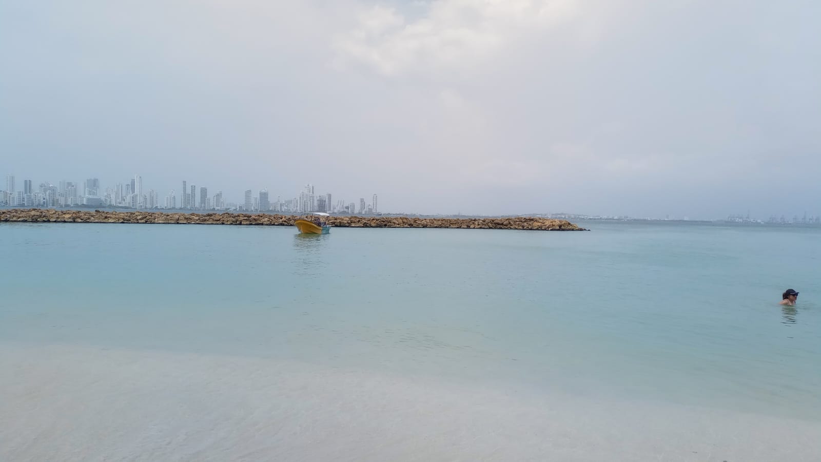 Madonna Beach Premium - Imagen 9