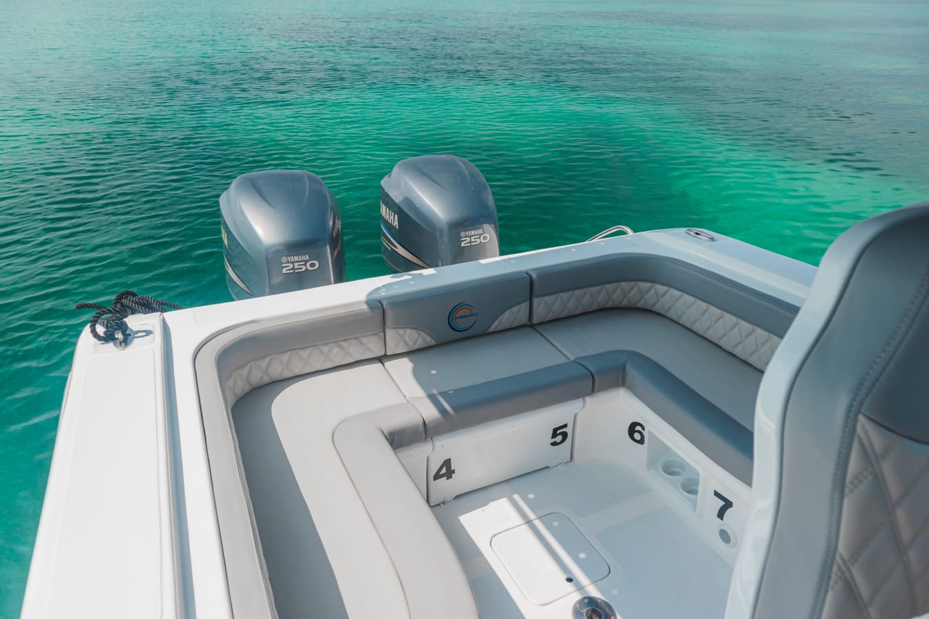 Bote Deportivo 38 Pies - Imagen 8